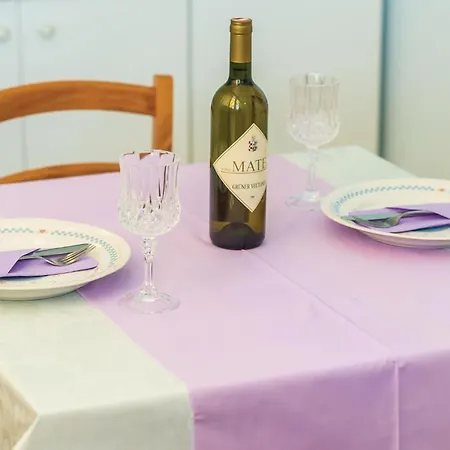 Na Krstu Apartment Orasac